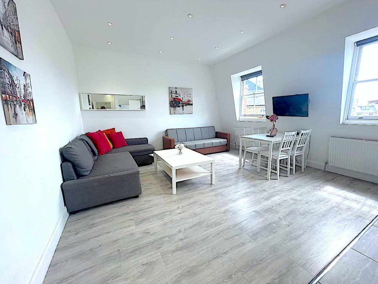 Harrow Apartament