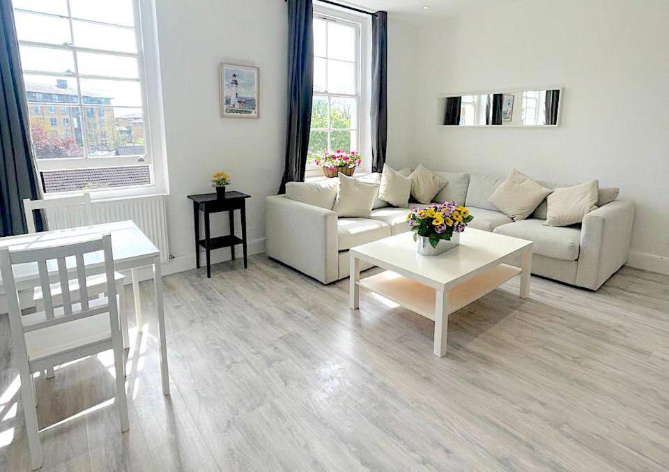 Apartament Harrow *
